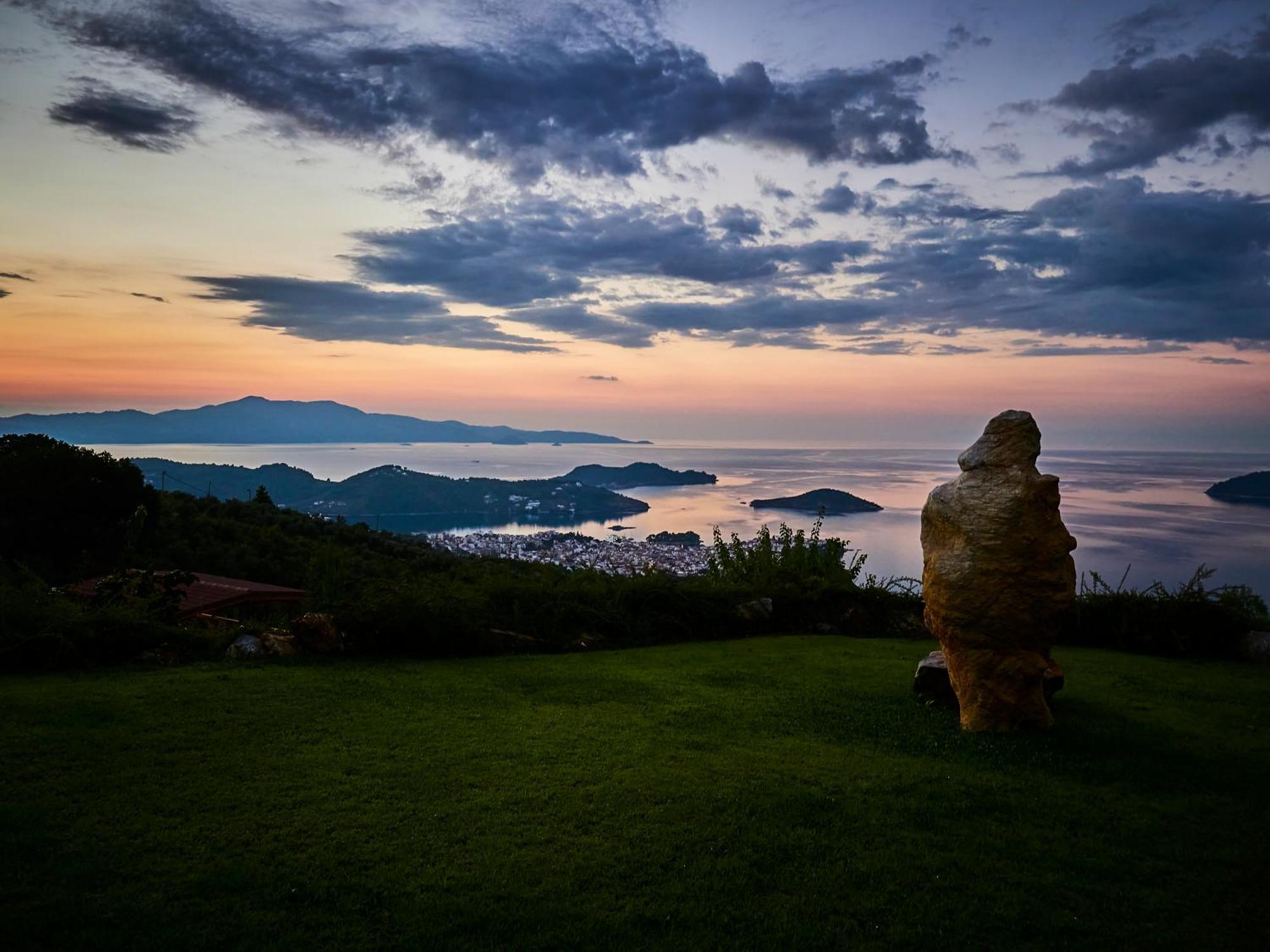 Sky Sea Resort Skiathos Bagian luar foto
