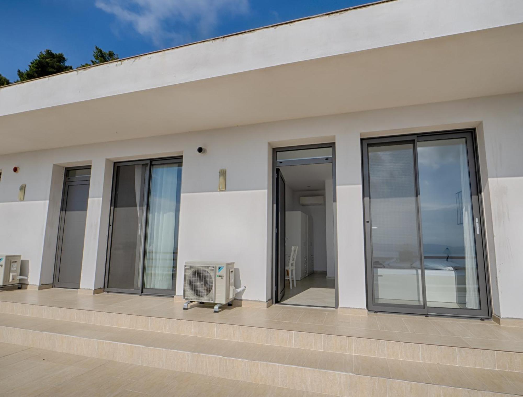 Sky Sea Resort Skiathos Bagian luar foto